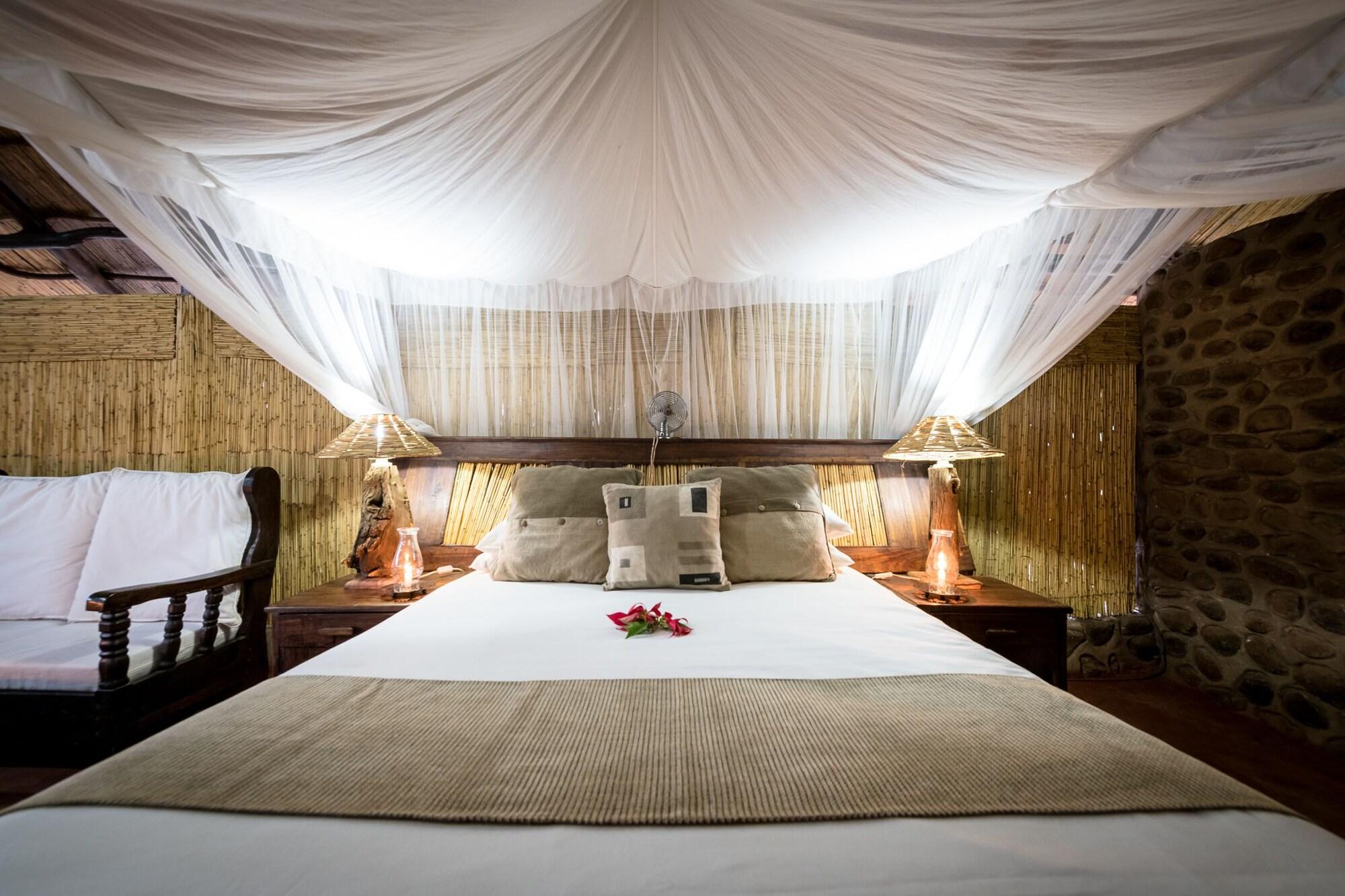 Taita Falcon Lodge Mukuni Экстерьер фото
