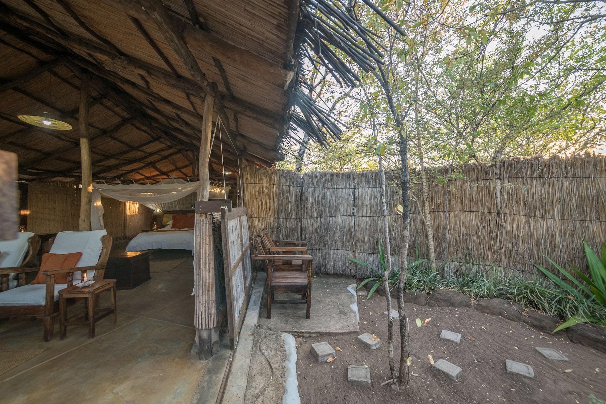 Taita Falcon Lodge Mukuni Экстерьер фото